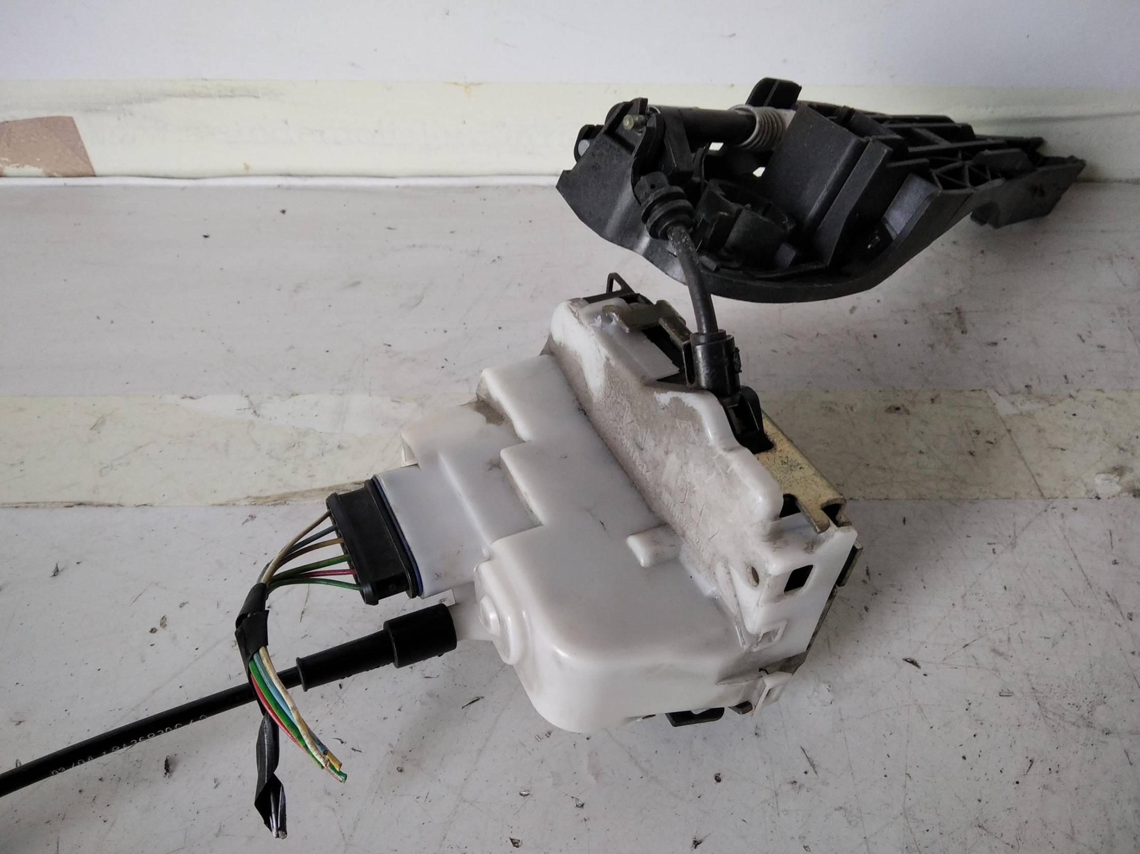 Serratura porta post. sx.